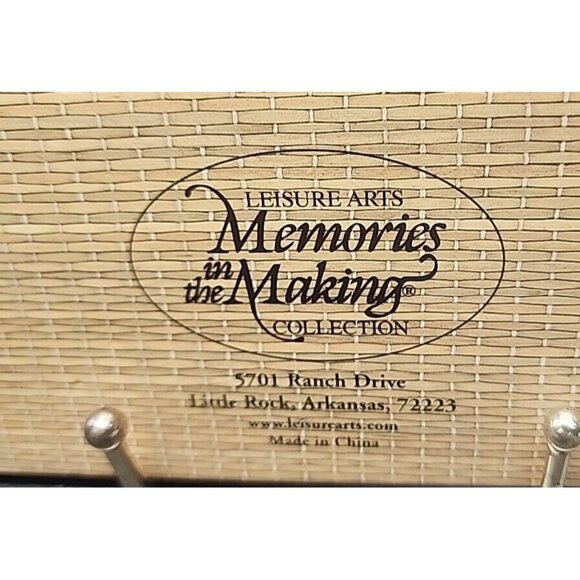 Leisure Arts Memories in the Making Travel photo album Unused - Picture 3 of 5